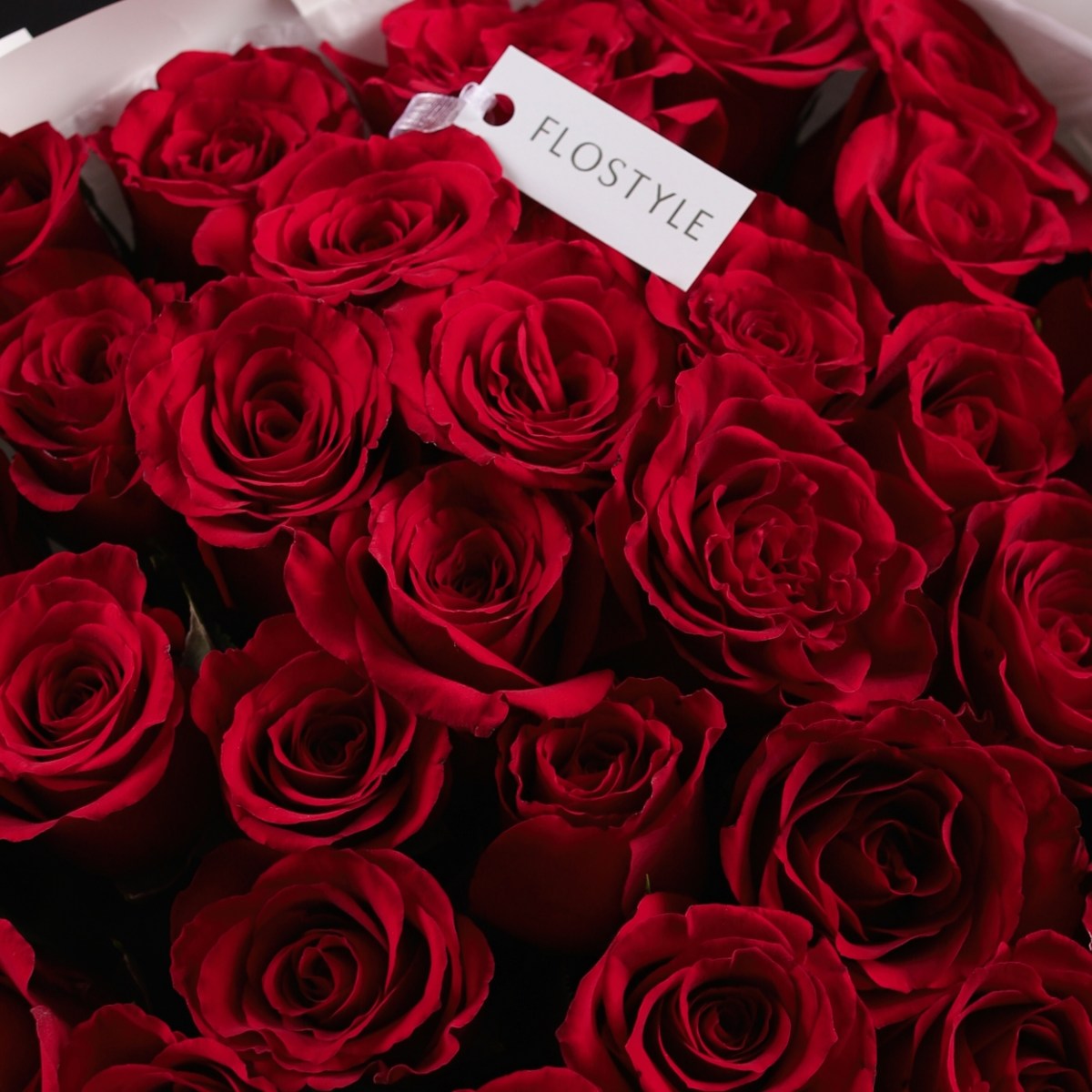 buket iz 35 krasnyh roz 7